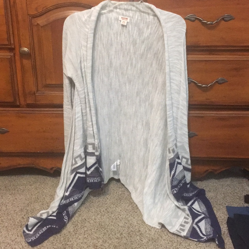 Mossimo grey and blue sweater